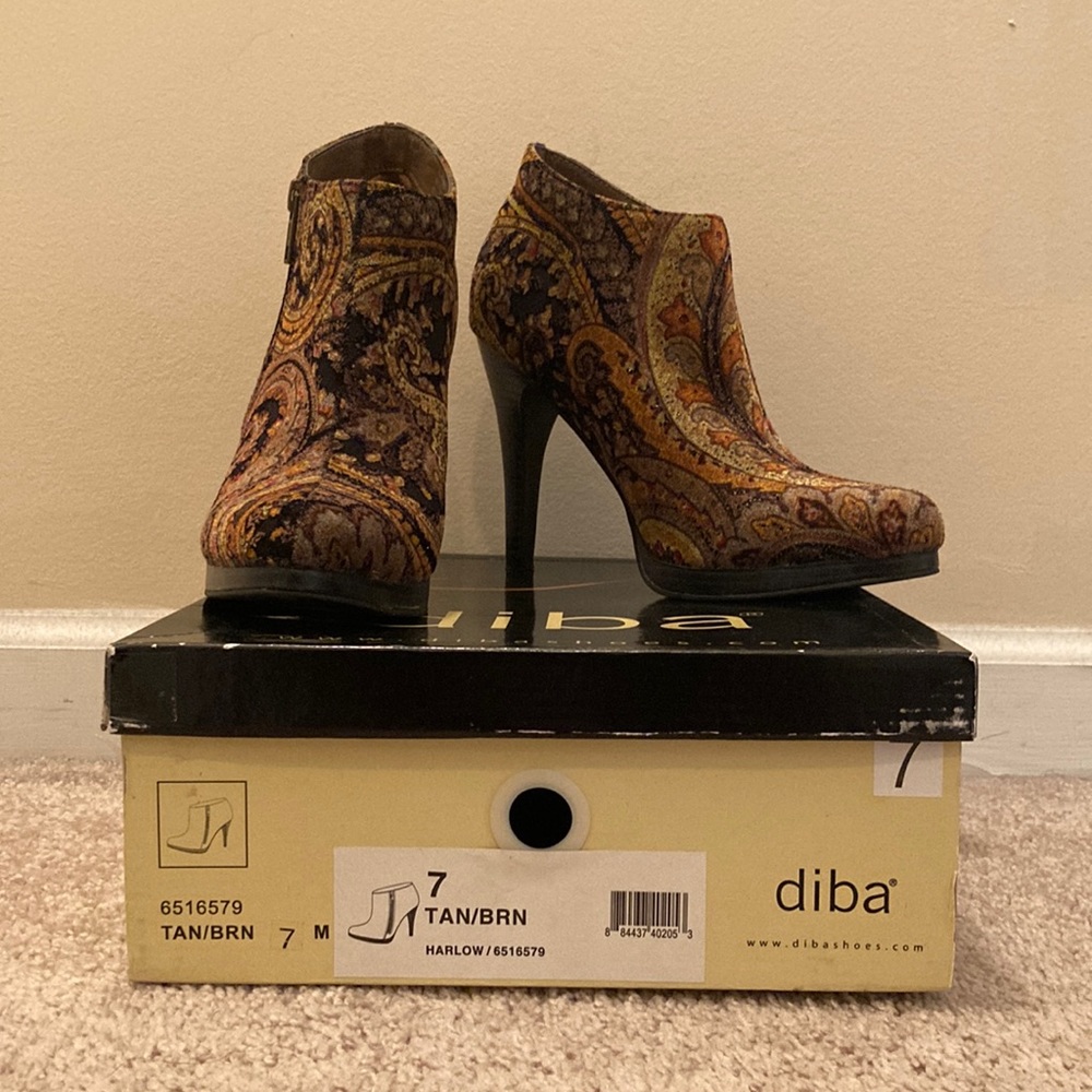 Diba Tan/Brown Heel Booties